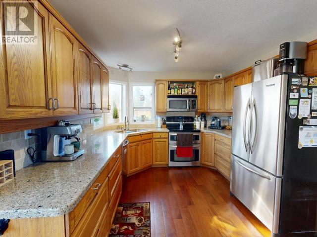 












3396 CARIBOO AVE

,
Powell River,




British Columbia
