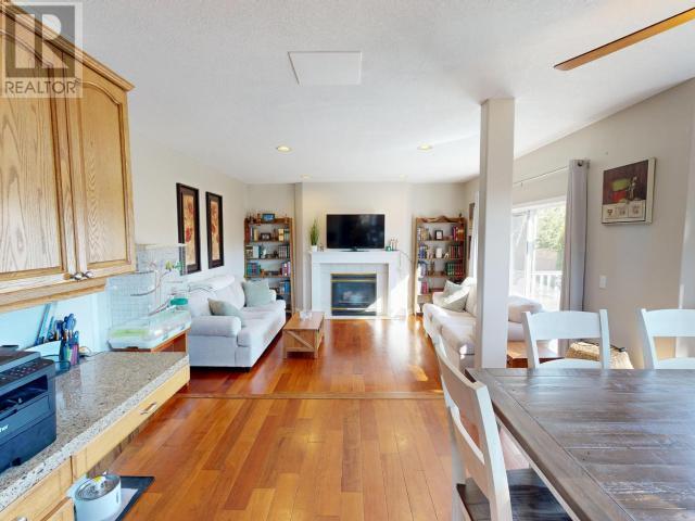












3396 CARIBOO AVE

,
Powell River,




British Columbia

