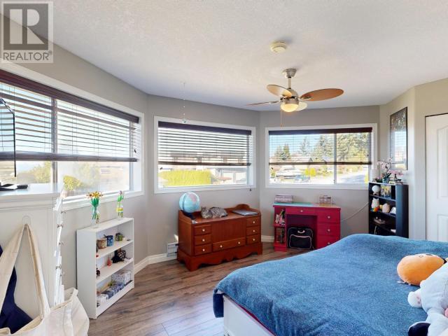 












3396 CARIBOO AVE

,
Powell River,




British Columbia
