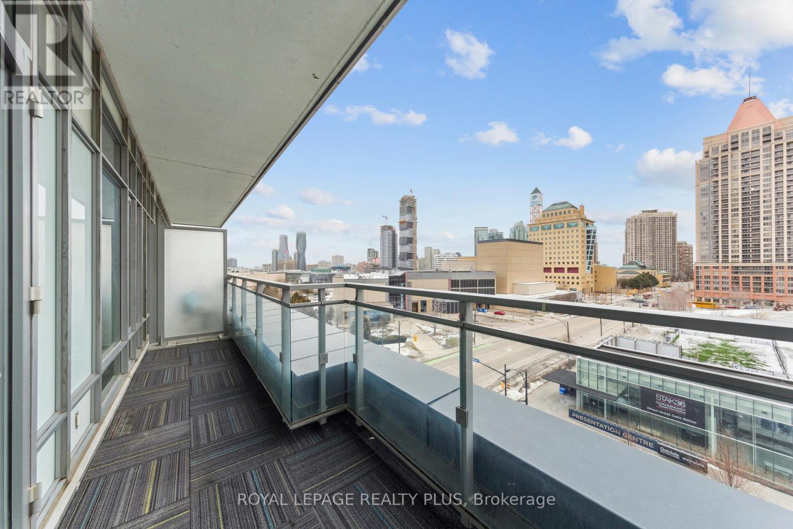 












603 - 365 PRINCE OF WALES DRIVE

,
Mississauga,




Ontario
L5B0G6

