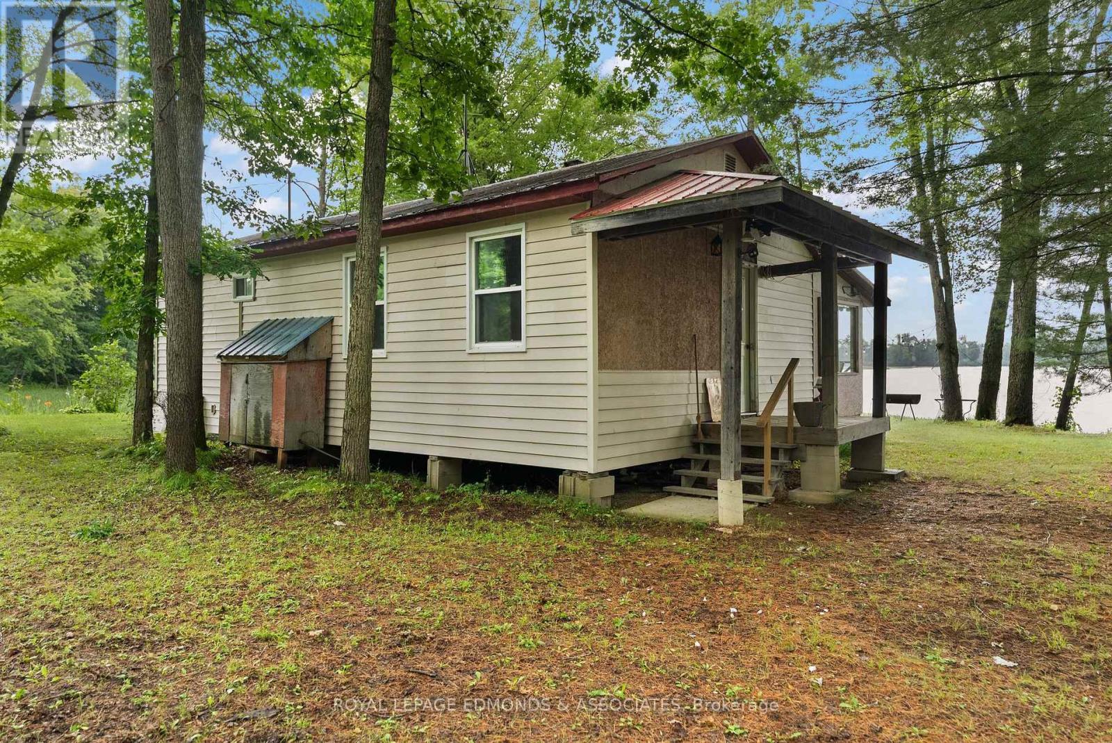 












178 PURPLE FINCH TRAIL

,
Whitewater Region,




Ontario
K0J1C0

