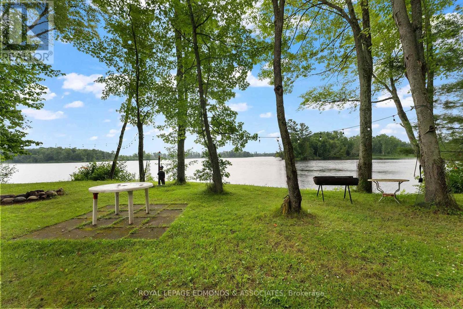 












178 PURPLE FINCH TRAIL

,
Whitewater Region,




Ontario
K0J1C0

