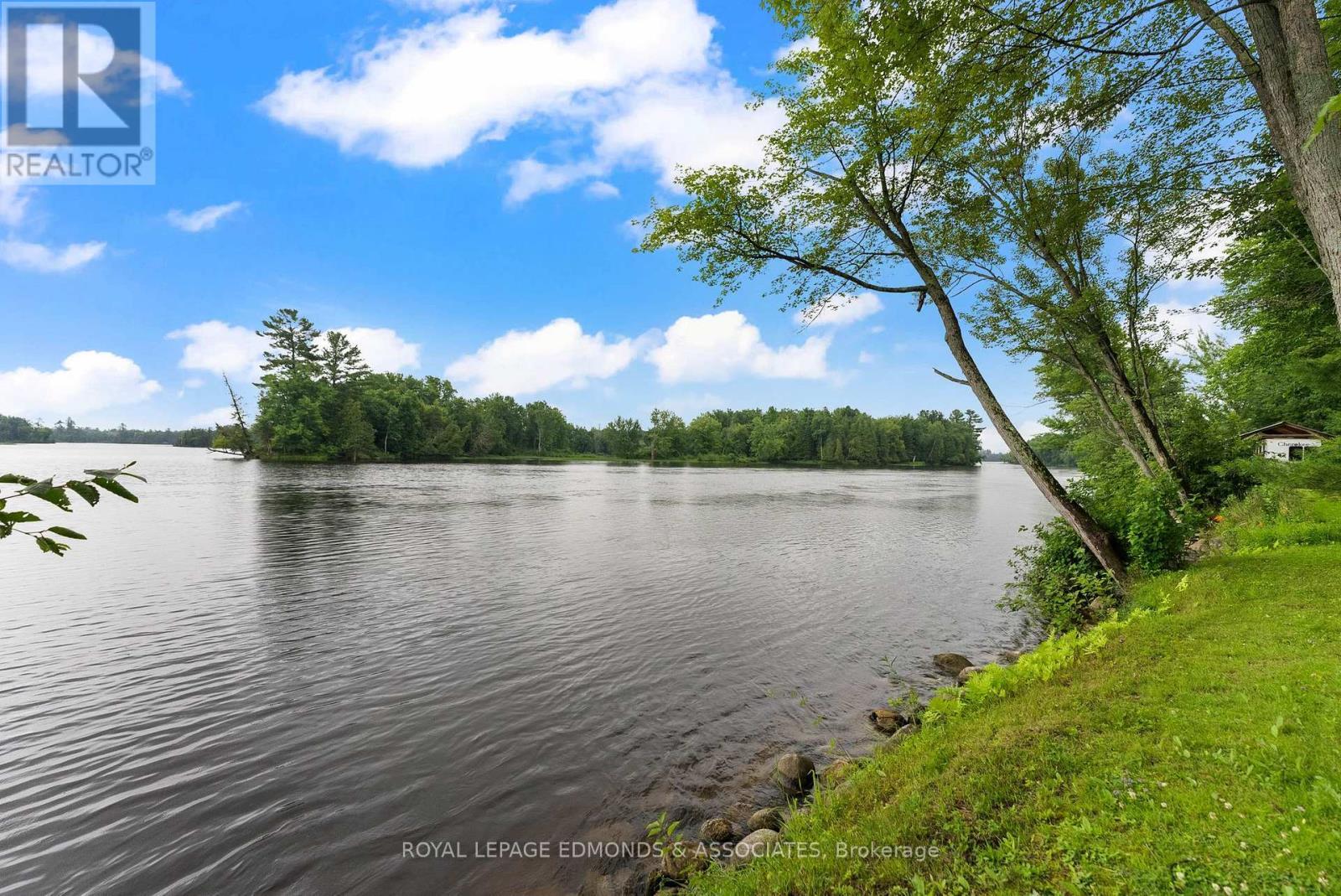 












178 PURPLE FINCH TRAIL

,
Whitewater Region,




Ontario
K0J1C0

