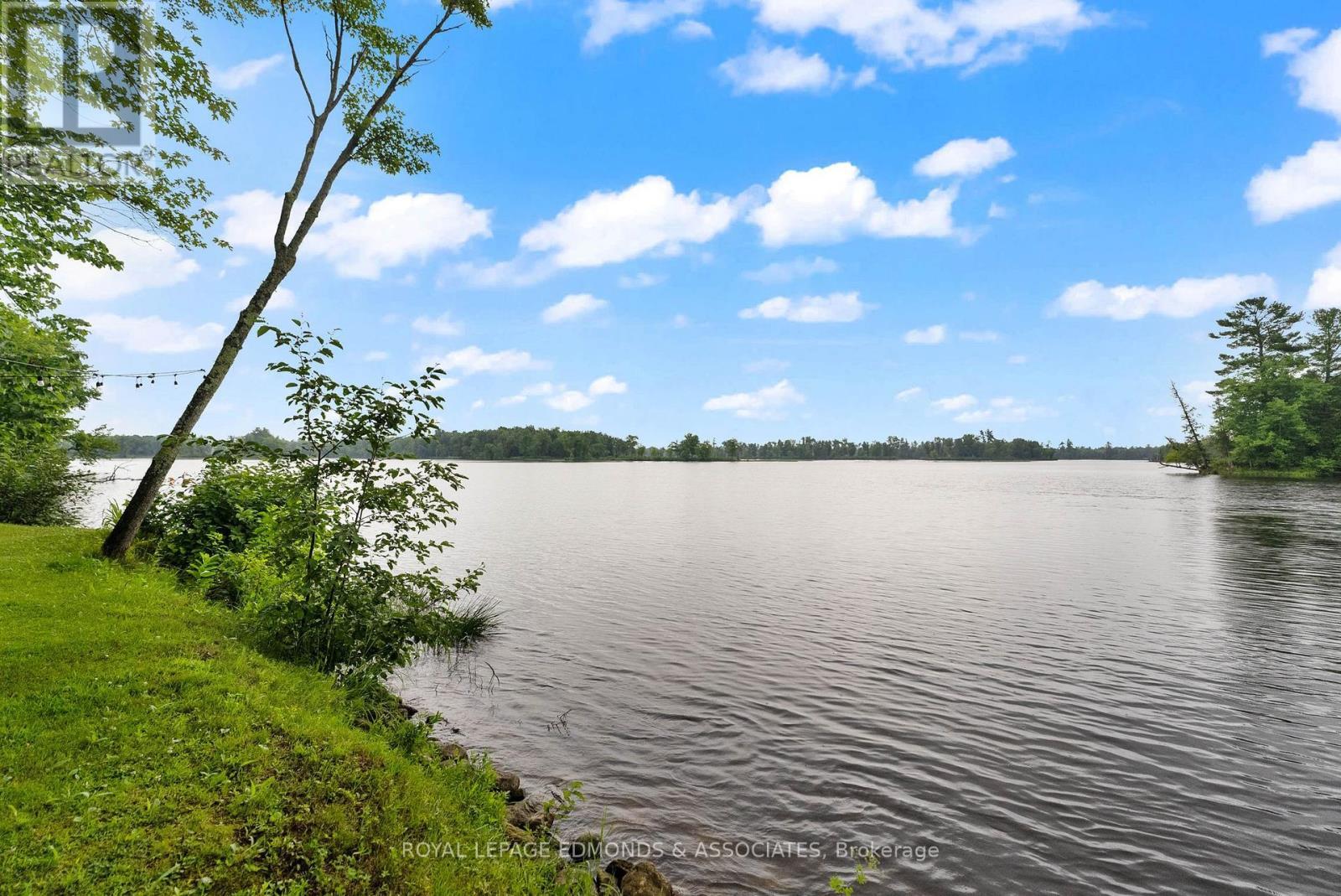 












178 PURPLE FINCH TRAIL

,
Whitewater Region,




Ontario
K0J1C0

