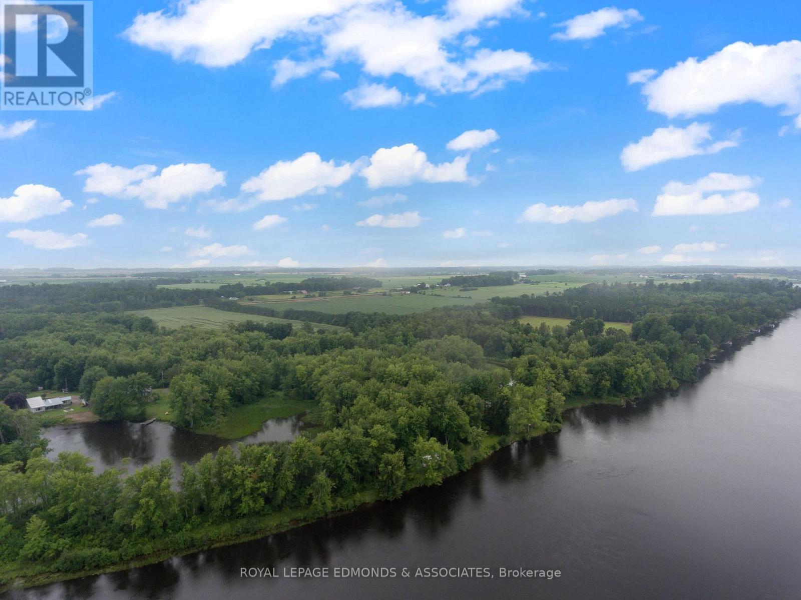 












178 PURPLE FINCH TRAIL

,
Whitewater Region,




Ontario
K0J1C0

