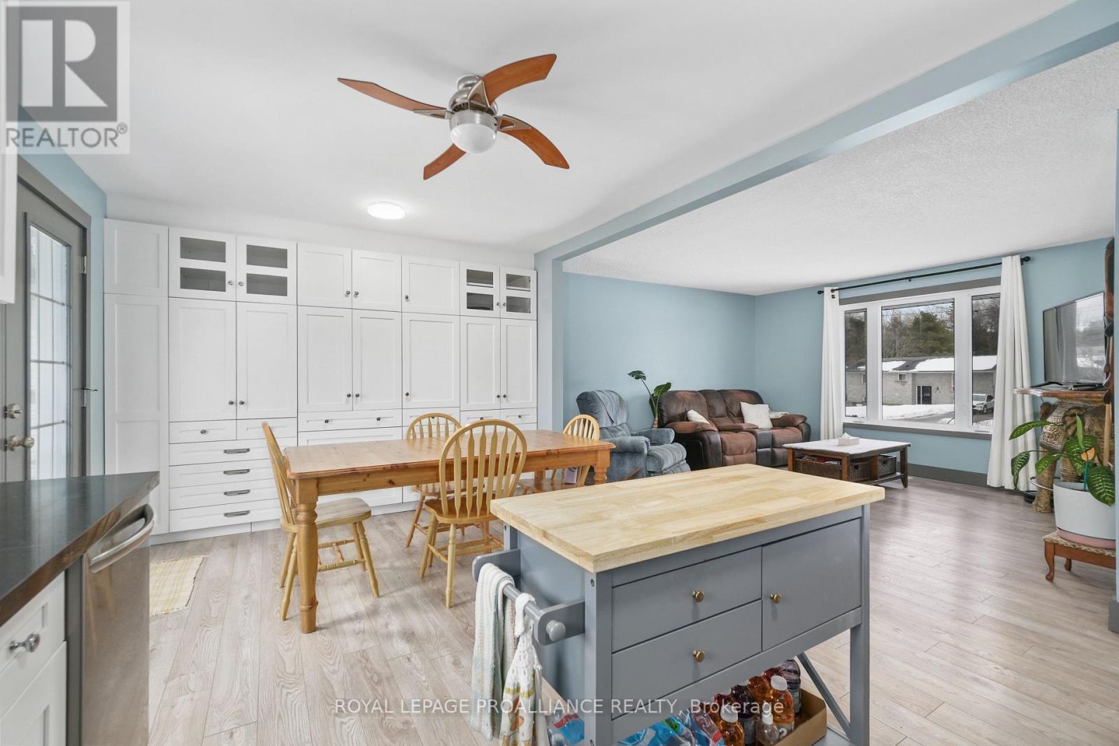 












22 BUTLER STREET W

,
Brighton,




Ontario
K0K1H0

