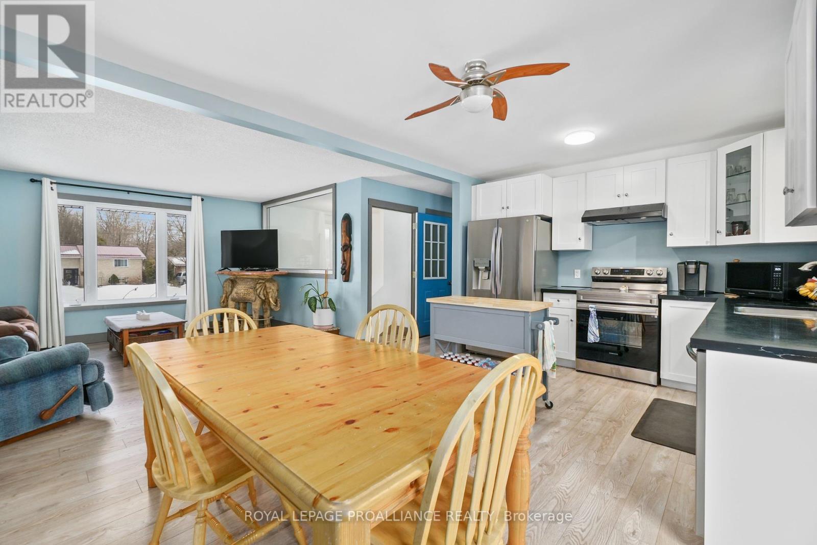 












22 BUTLER STREET W

,
Brighton,




Ontario
K0K1H0

