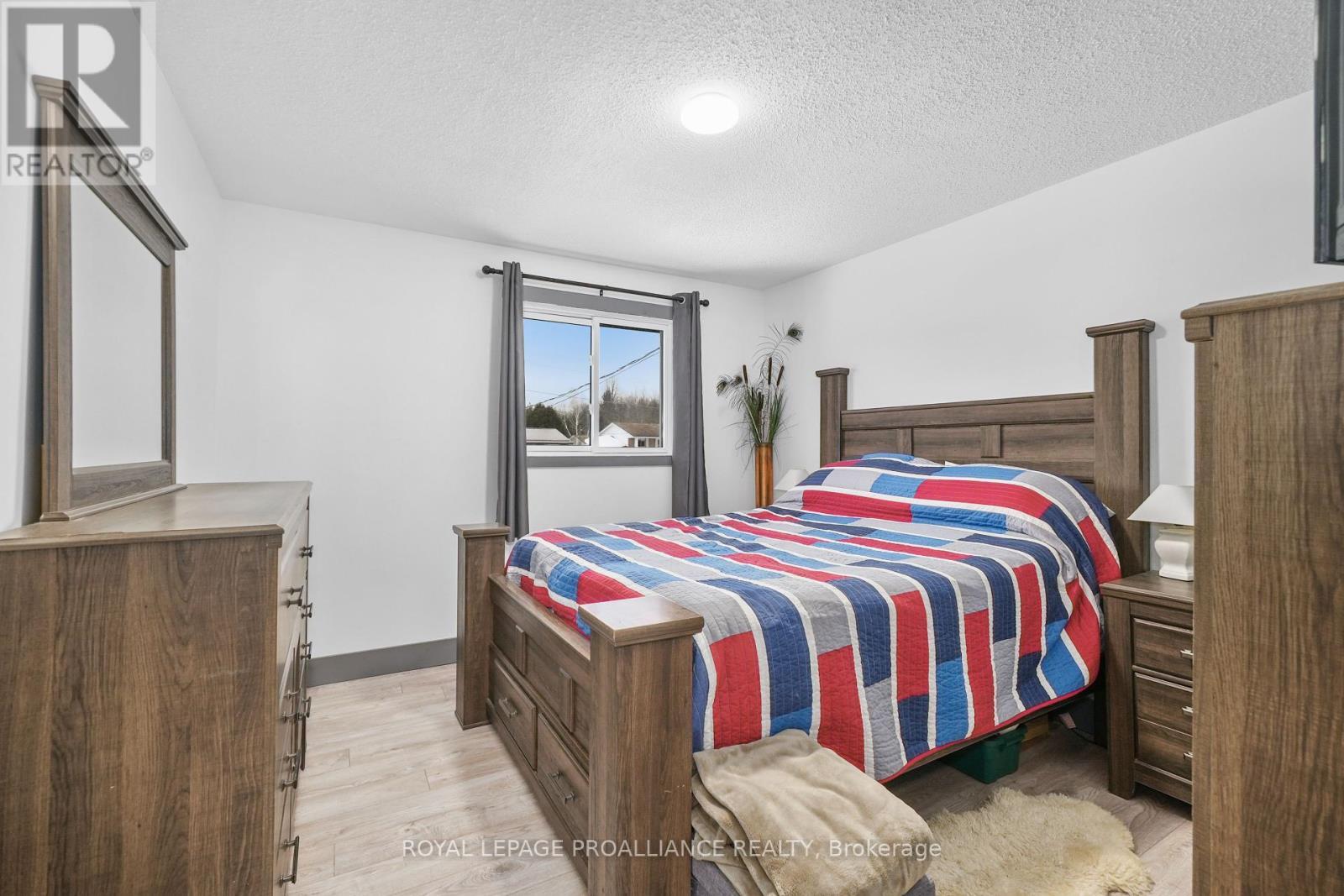 












22 BUTLER STREET W

,
Brighton,




Ontario
K0K1H0

