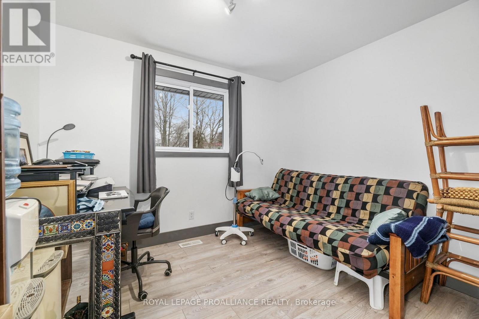 












22 BUTLER STREET W

,
Brighton,




Ontario
K0K1H0

