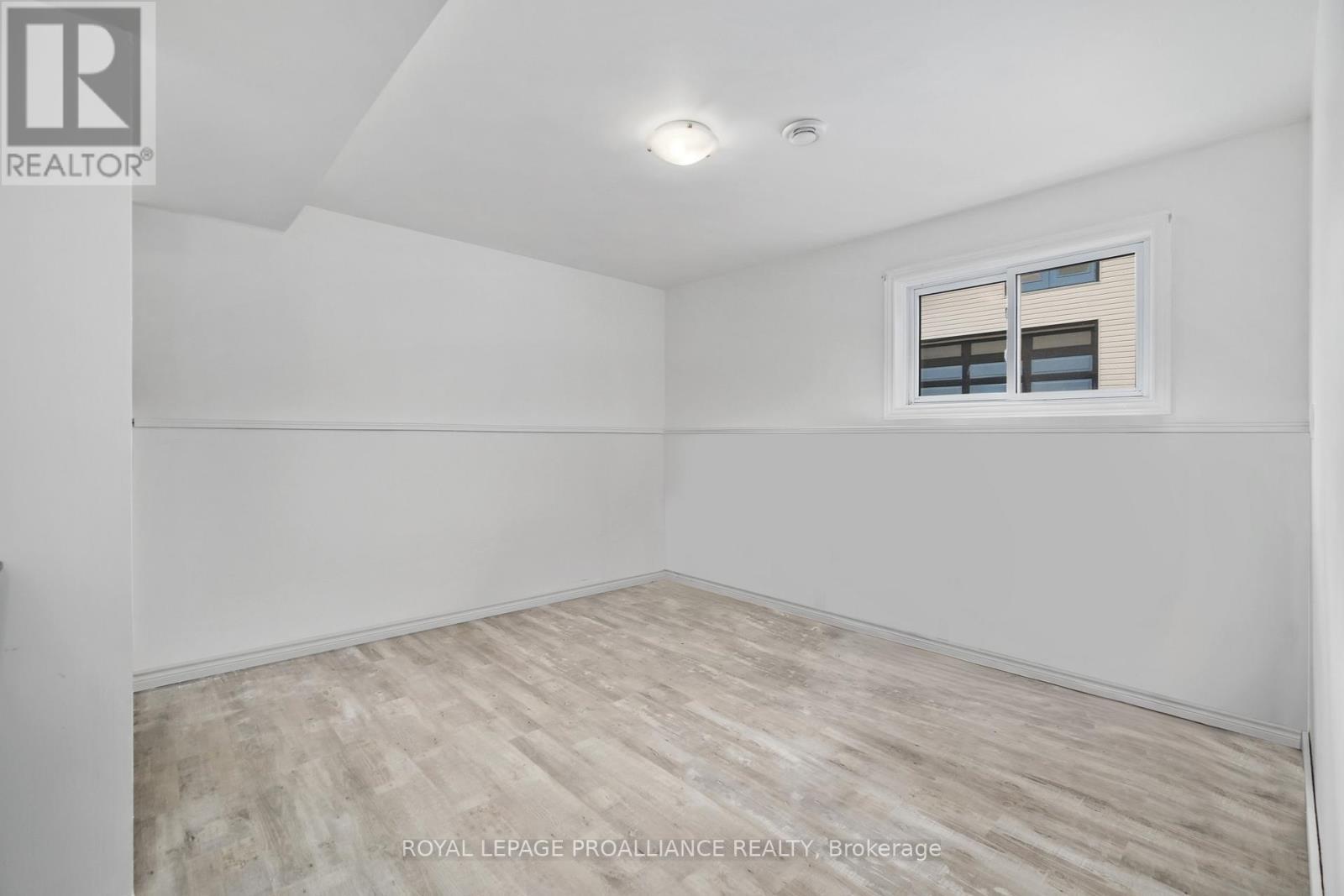 












22 BUTLER STREET W

,
Brighton,




Ontario
K0K1H0

