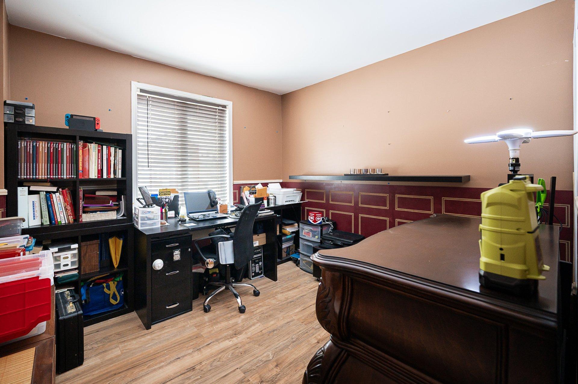 









109


Rue Marc-André-Fortier

,
Châteauguay,




QC
J6J6C1

