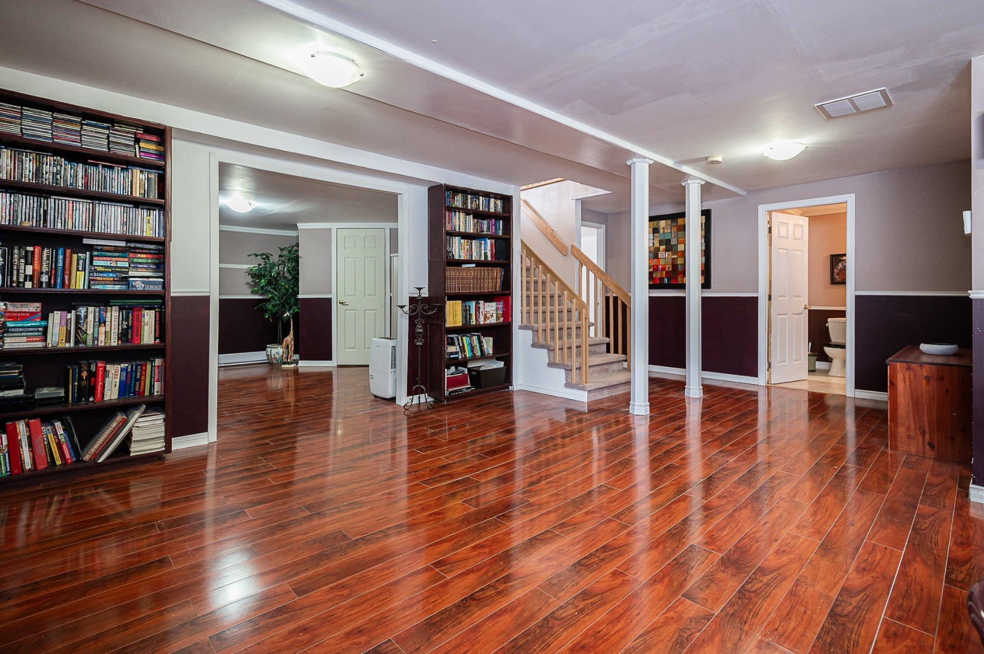 









109


Rue Marc-André-Fortier

,
Châteauguay,




QC
J6J6C1

