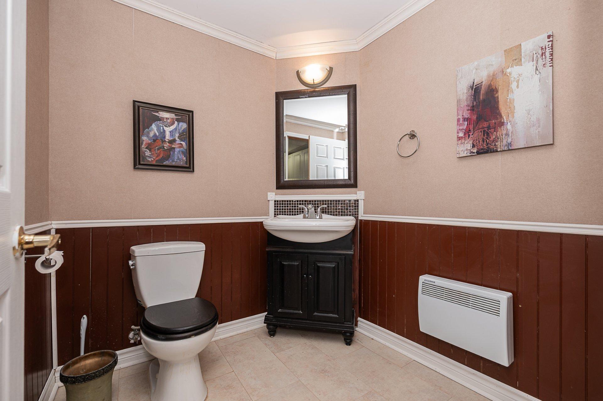 









109


Rue Marc-André-Fortier

,
Châteauguay,




QC
J6J6C1

