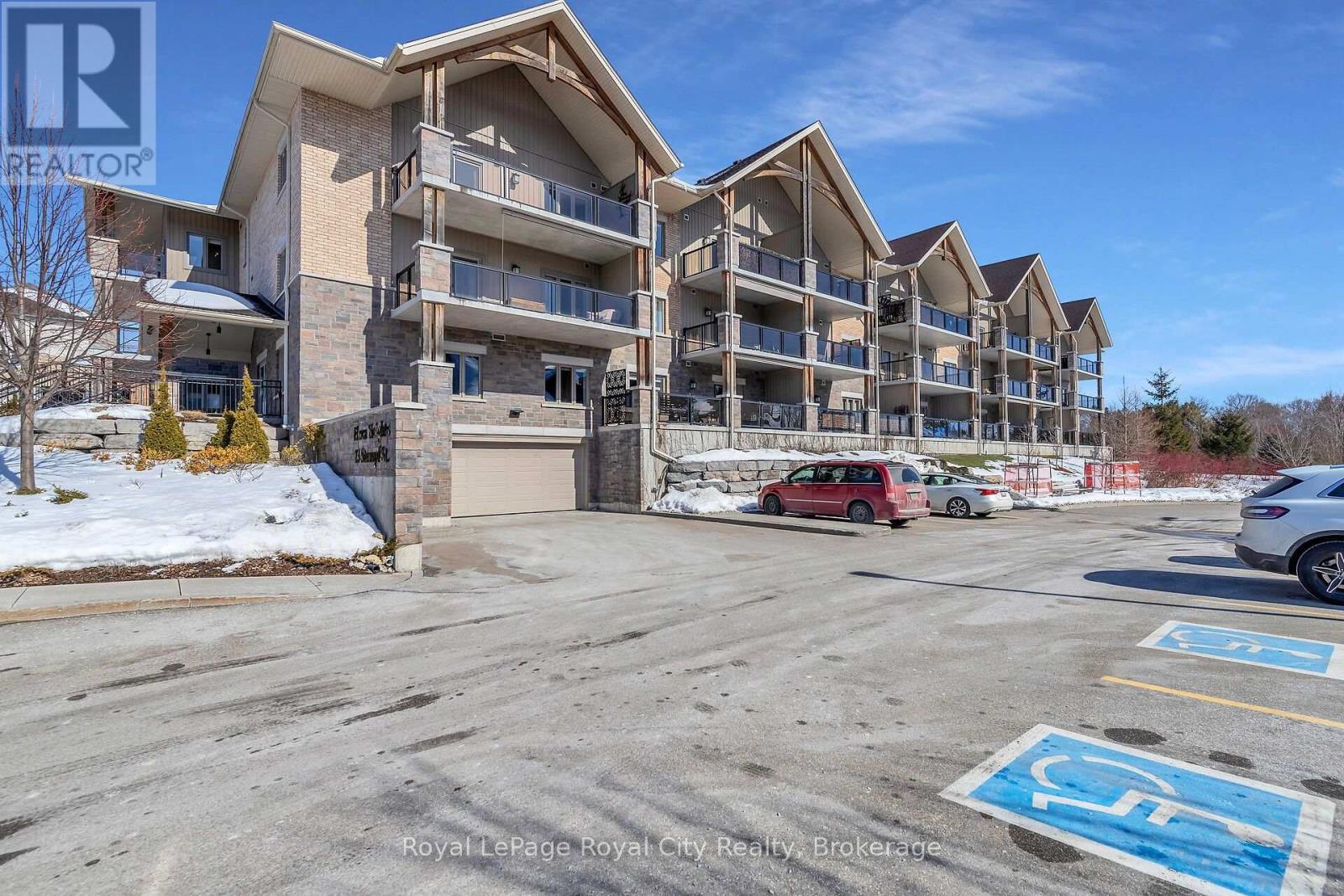 












204 - 23 STUMPF STREET

,
Centre Wellington (Elora/Salem),




Ontario
N0B1S0

