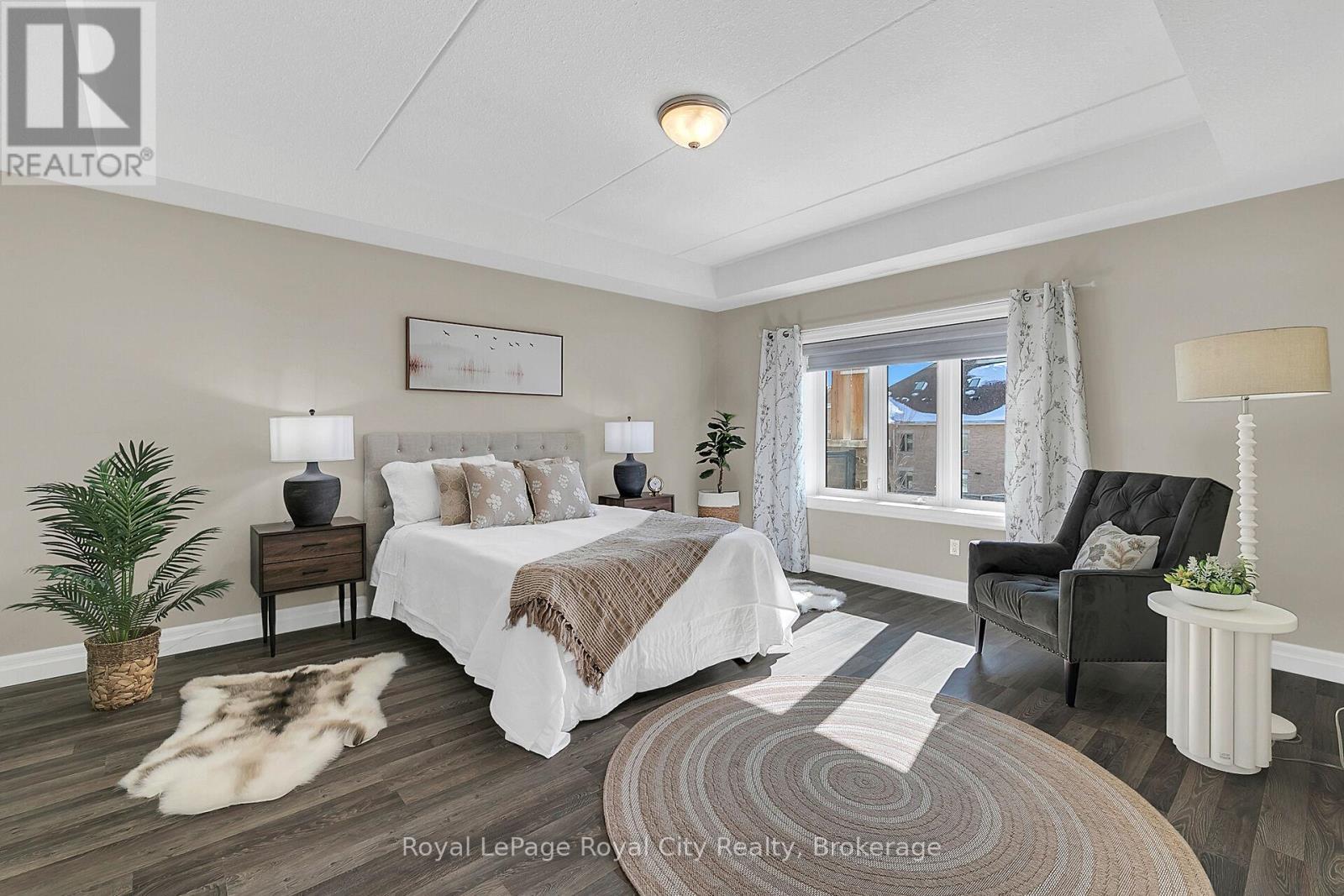 












204 - 23 STUMPF STREET

,
Centre Wellington (Elora/Salem),




Ontario
N0B1S0

