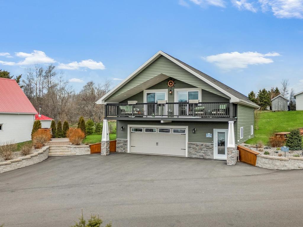 












6818 Water Street

,
Cardigan,




PE
C0A 1G0

