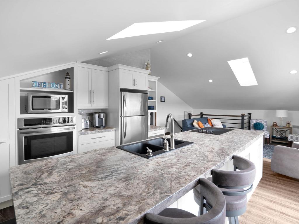 












6818 Water Street

,
Cardigan,




PE
C0A 1G0

