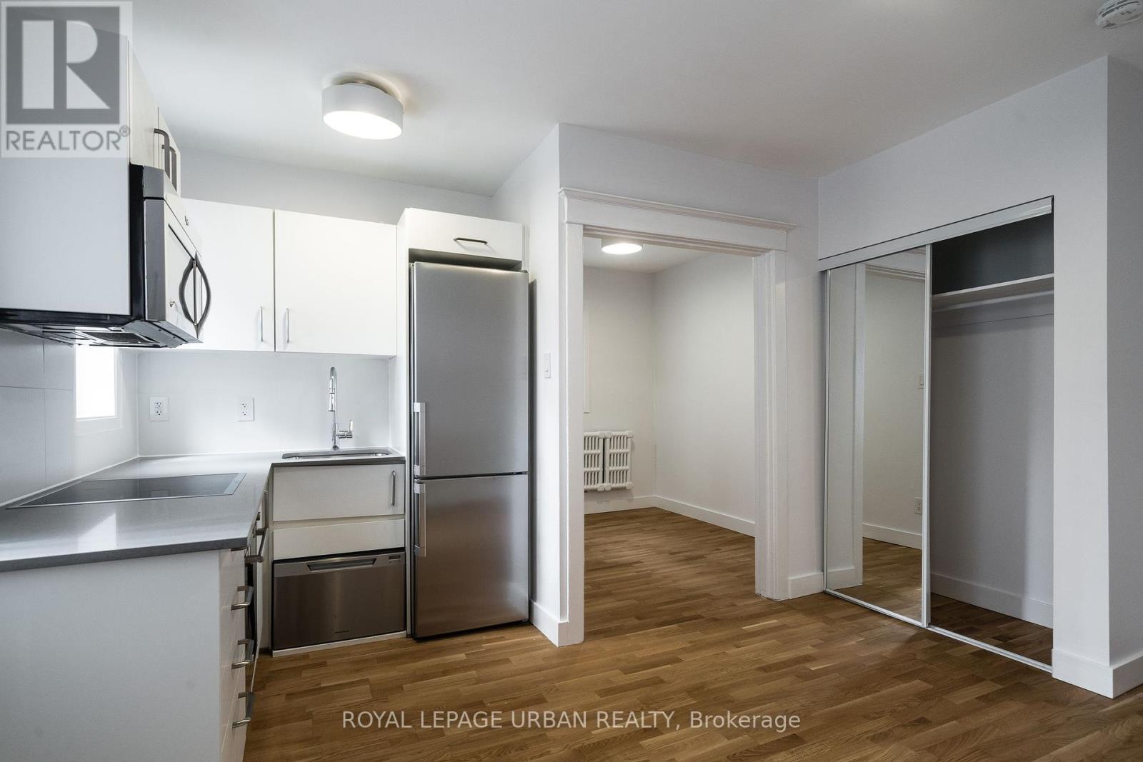 












212 - 50 GLOUCESTER STREET

,
Toronto,




Ontario
M4Y1L5

