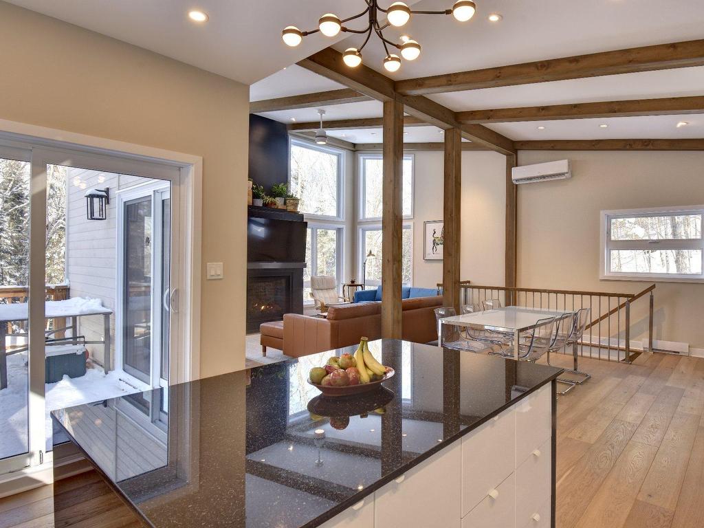 









80


Ch. des Magnolias

,
Mont-Tremblant,




QC
J8E2J8

