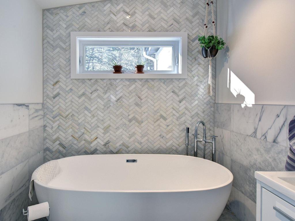 









80


Ch. des Magnolias

,
Mont-Tremblant,




QC
J8E2J8

