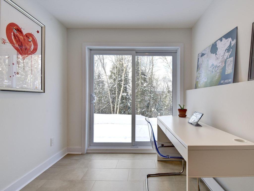 









80


Ch. des Magnolias

,
Mont-Tremblant,




QC
J8E2J8

