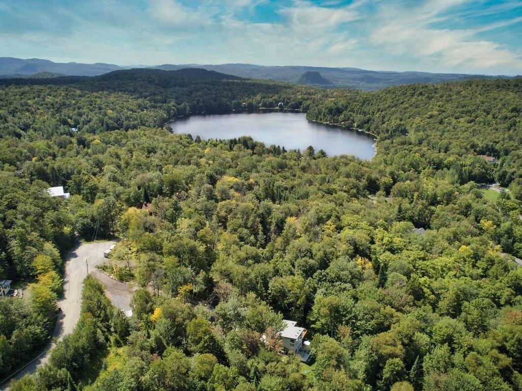 









80


Ch. des Magnolias

,
Mont-Tremblant,




QC
J8E2J8

