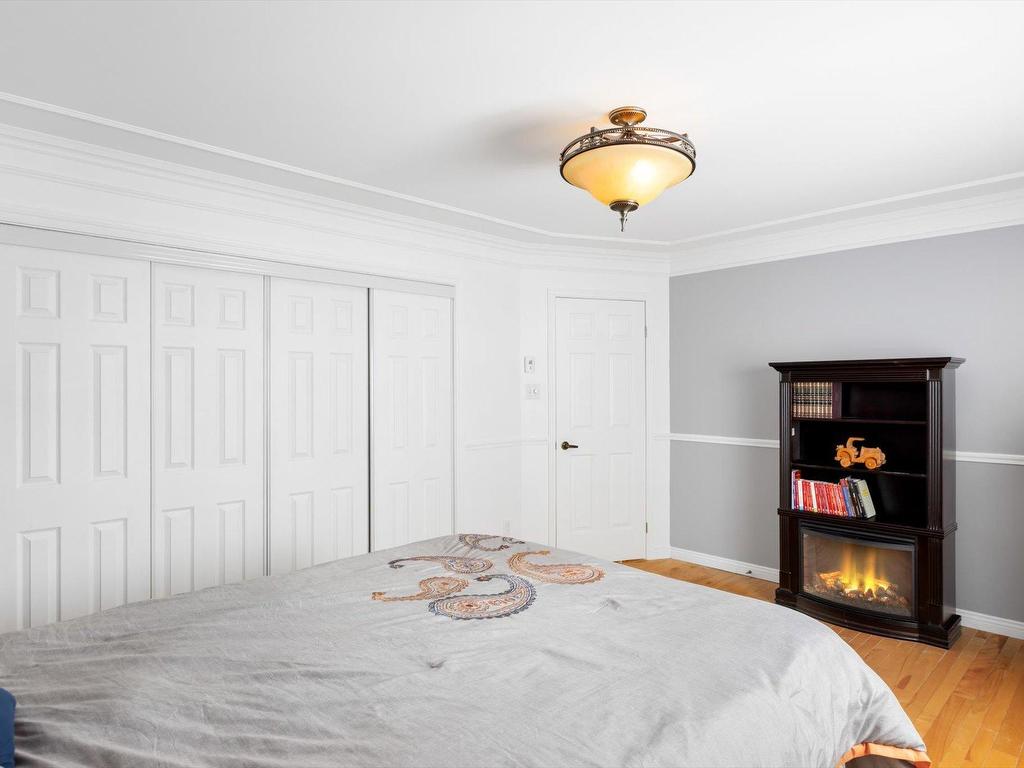 









5250


Rue de Cherbourg

,
Trois-Rivières,




QC
G8Y6R3

