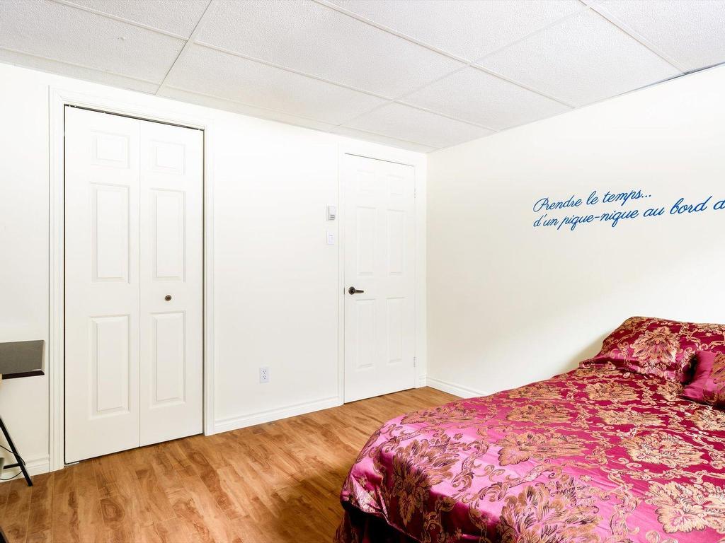 









5250


Rue de Cherbourg

,
Trois-Rivières,




QC
G8Y6R3

