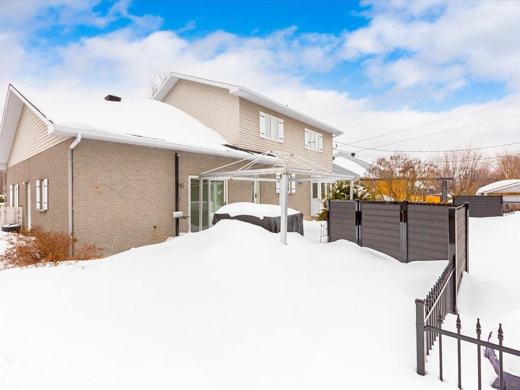 









5250


Rue de Cherbourg

,
Trois-Rivières,




QC
G8Y6R3

