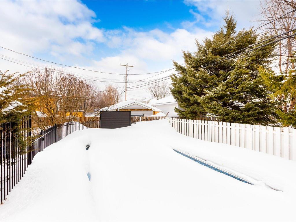 









5250


Rue de Cherbourg

,
Trois-Rivières,




QC
G8Y6R3

