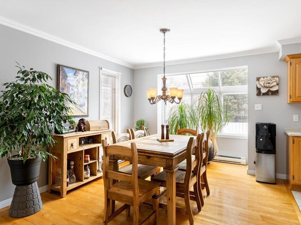 









5250


Rue de Cherbourg

,
Trois-Rivières,




QC
G8Y6R3

