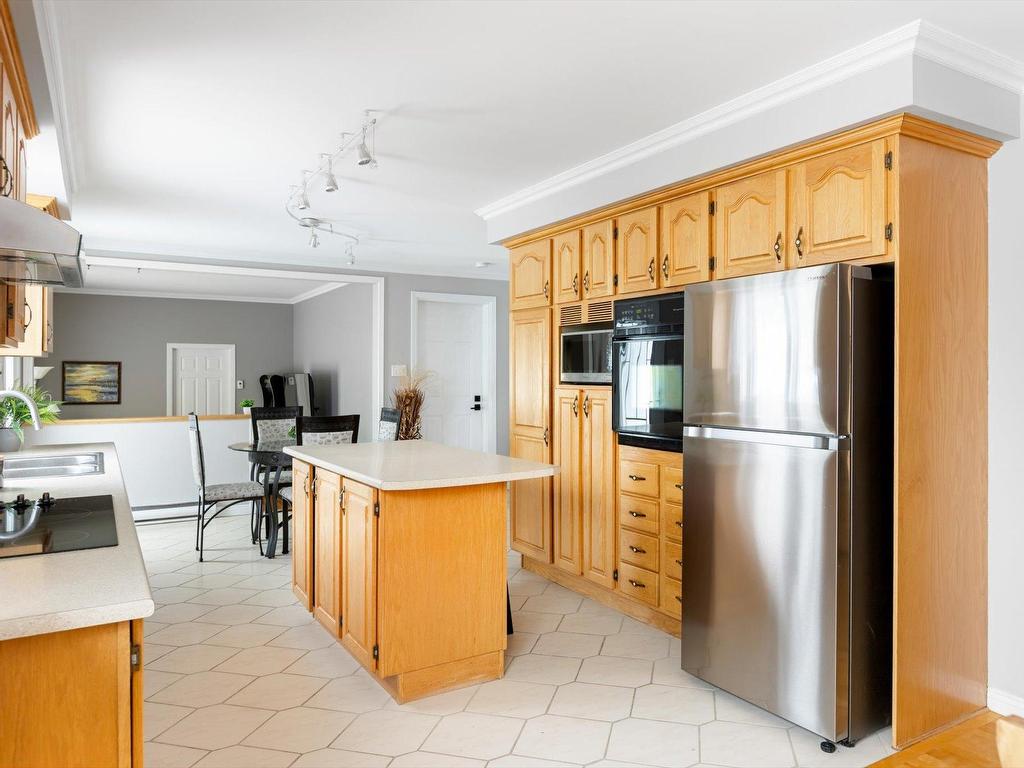 









5250


Rue de Cherbourg

,
Trois-Rivières,




QC
G8Y6R3

