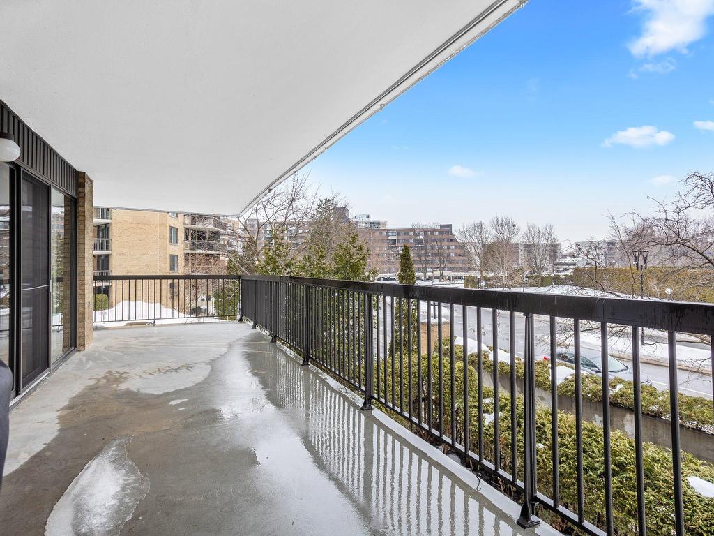 









4520


Prom. Paton

, 202,
Laval (Chomedey),




QC
H7W4W4

