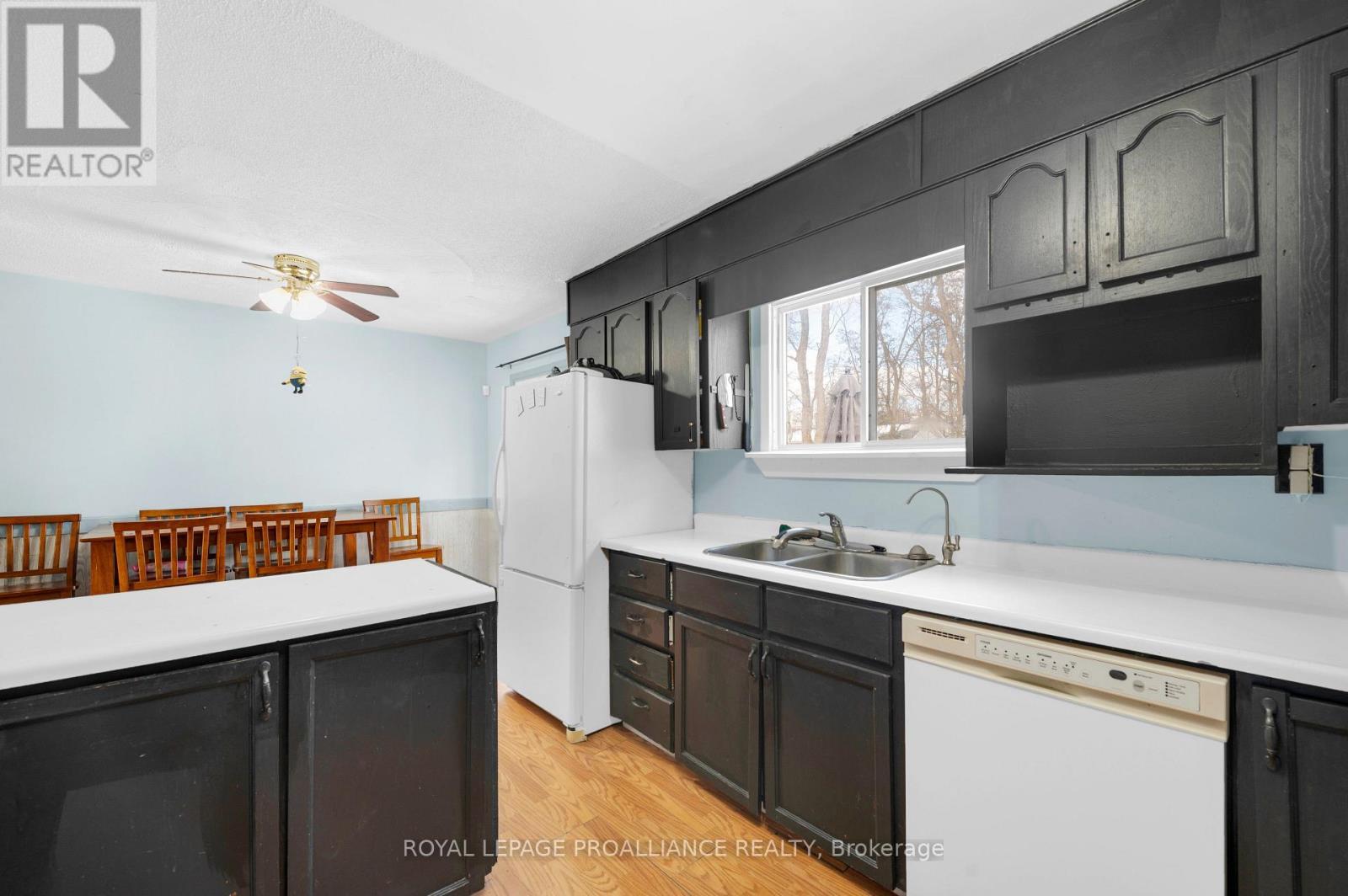 












27 THURLOW QUEEN STREET

,
Belleville (Thurlow Ward),




Ontario
K0K2V0

