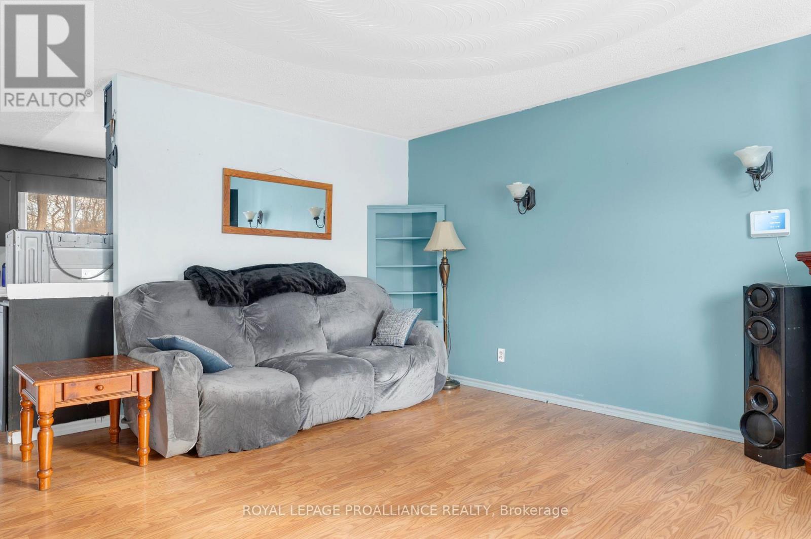 












27 THURLOW QUEEN STREET

,
Belleville (Thurlow Ward),




Ontario
K0K2V0

