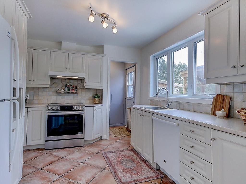 









1291


Rue de Carillon

,
Saint-Bruno-de-Montarville,




QC
J3V3G1

