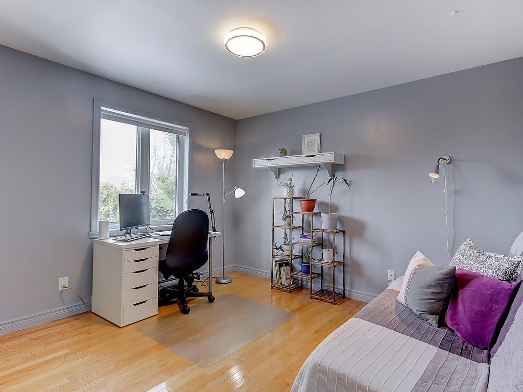 









1291


Rue de Carillon

,
Saint-Bruno-de-Montarville,




QC
J3V3G1

