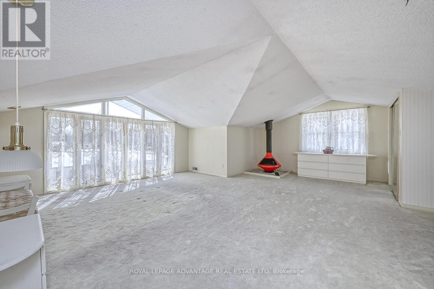 












650 CHRISTIE LAKE ROAD

,
Tay Valley,




Ontario
K7H3C6

