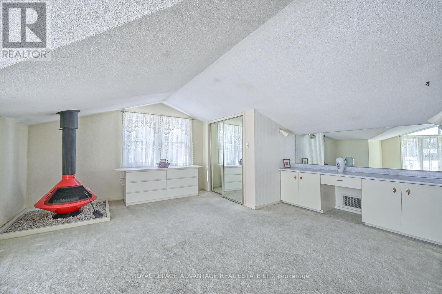












650 CHRISTIE LAKE ROAD

,
Tay Valley,




Ontario
K7H3C6

