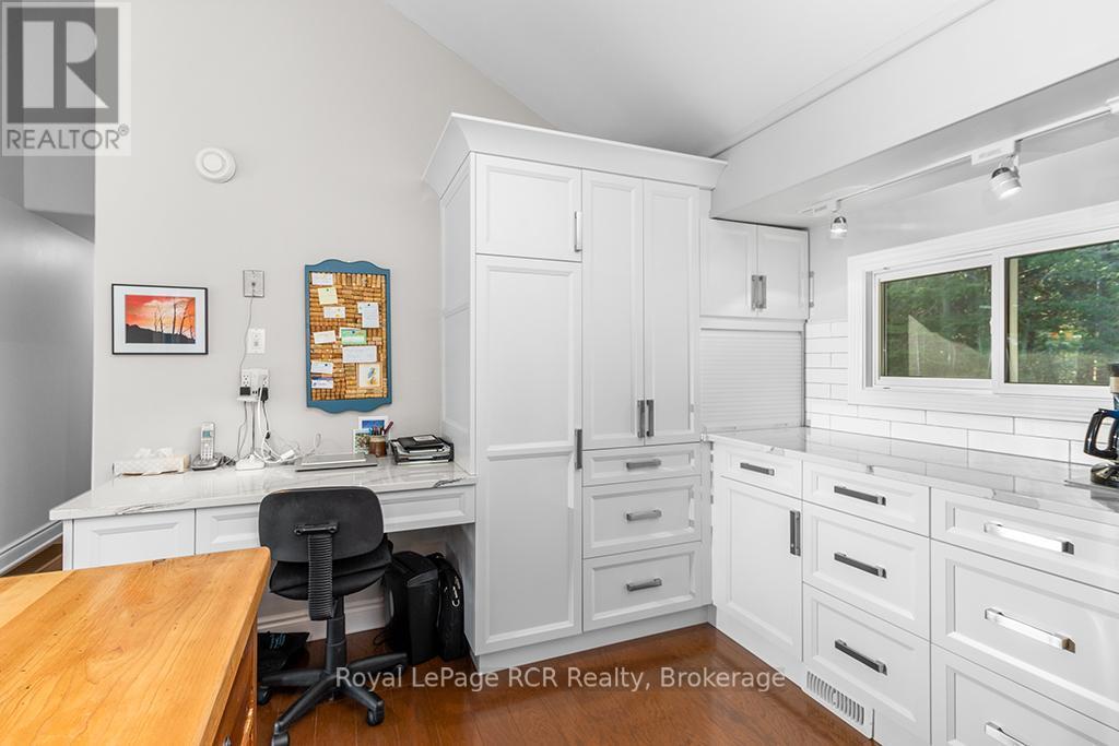 












177 ISTHMUS BAY ROAD

,
Northern Bruce Peninsula,




Ontario
N0H1W0

