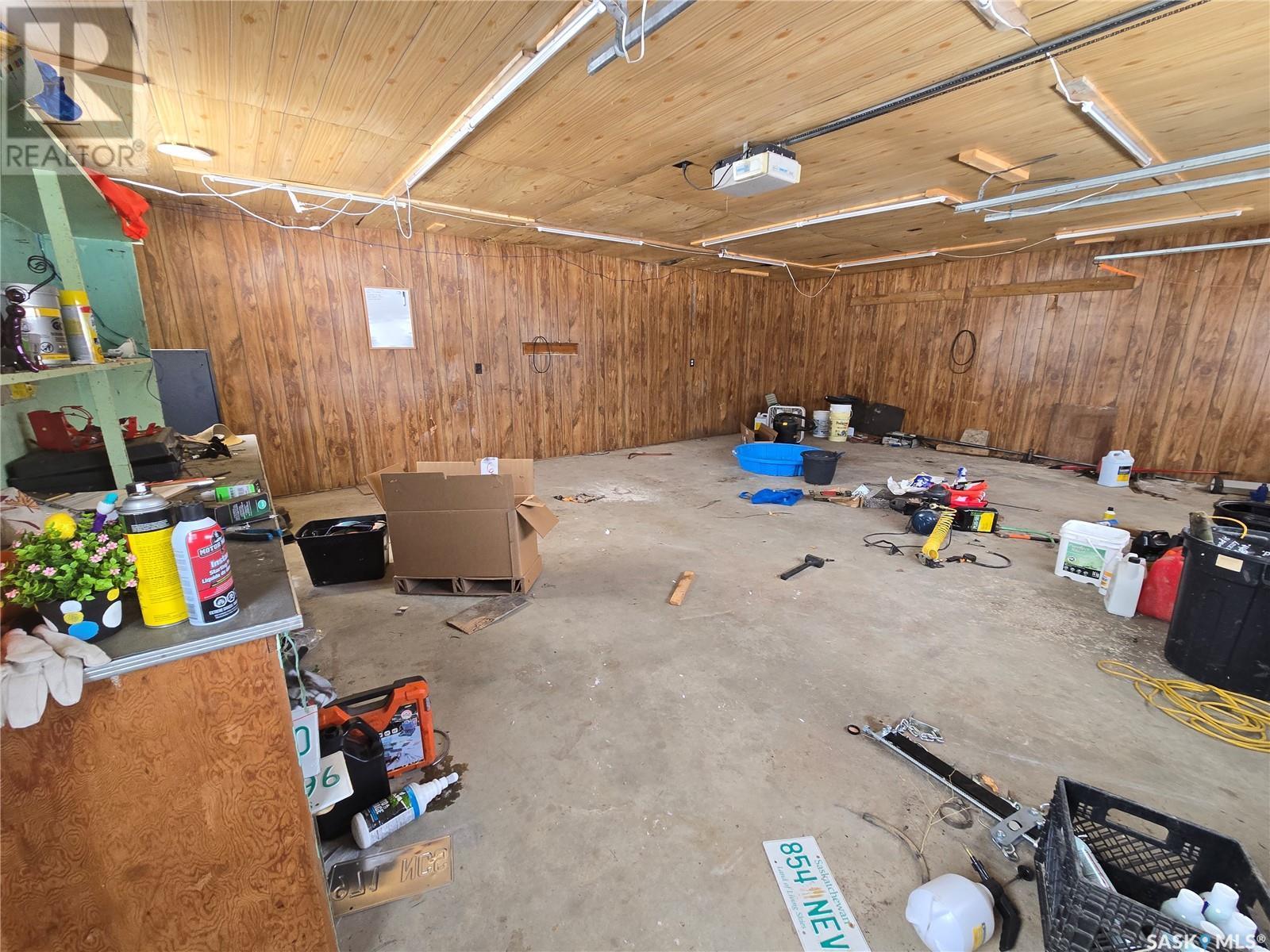 












33 4th AVENUE E

,
Central Butte,




Saskatchewan
S0H0A1


