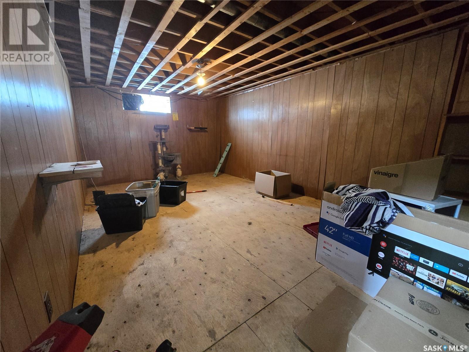 












33 4th AVENUE E

,
Central Butte,




Saskatchewan
S0H0A1

