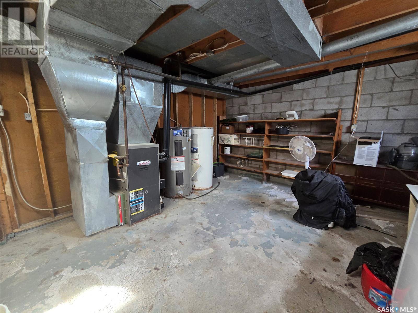 












33 4th AVENUE E

,
Central Butte,




Saskatchewan
S0H0A1

