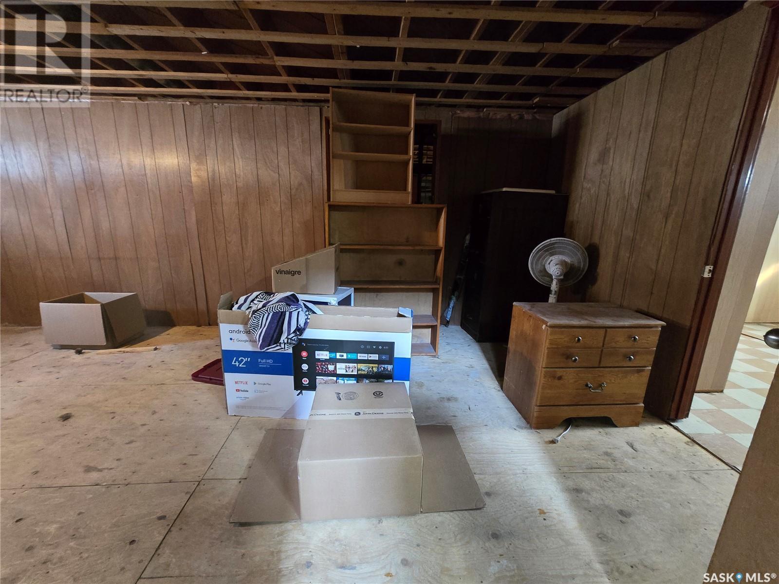 












33 4th AVENUE E

,
Central Butte,




Saskatchewan
S0H0A1

