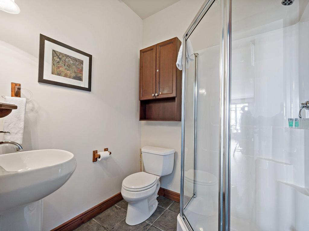









305


Rue du Mont-Plaisant

, 5,
Mont-Tremblant,




QC
J8E1L2

