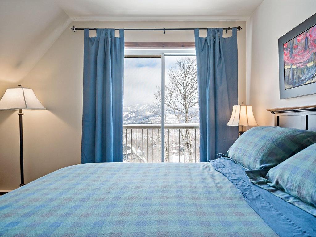 









305


Rue du Mont-Plaisant

, 5,
Mont-Tremblant,




QC
J8E1L2

