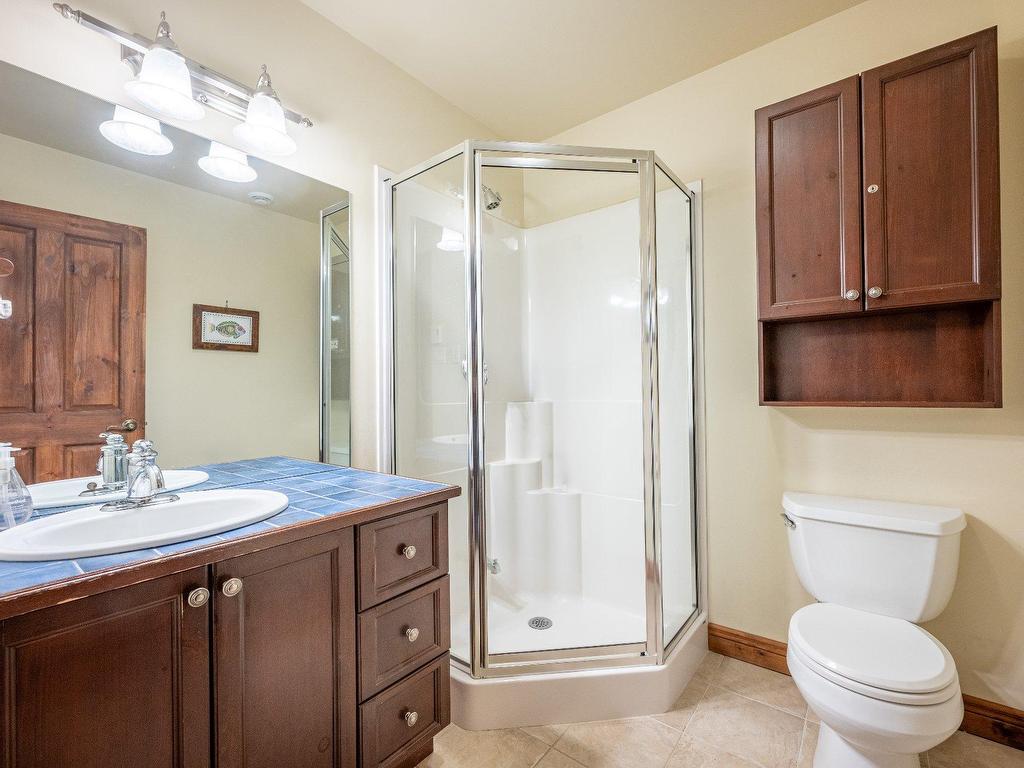 









305


Rue du Mont-Plaisant

, 5,
Mont-Tremblant,




QC
J8E1L2

