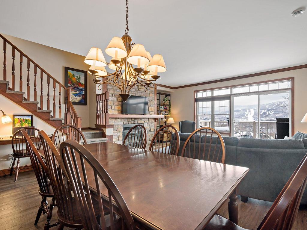 









305


Rue du Mont-Plaisant

, 5,
Mont-Tremblant,




QC
J8E1L2

