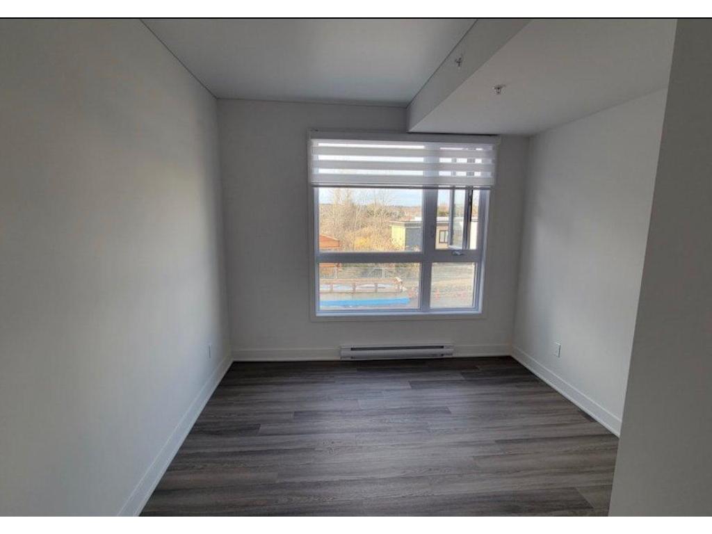 









1431


Av. de la Gare

, 211,
Mascouche,




QC
J7K3C7

