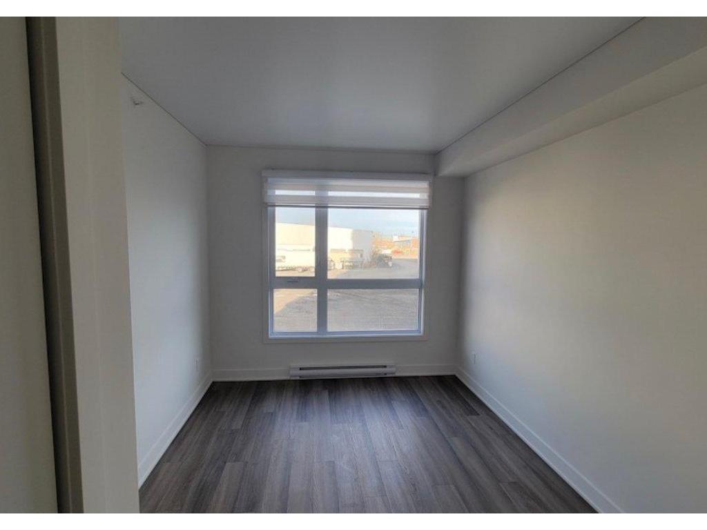 









1431


Av. de la Gare

, 211,
Mascouche,




QC
J7K3C7

